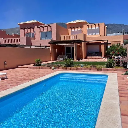 With Private Pool In Quite Place La Caleta Semesterbostad *