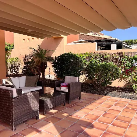 With Private Pool In Quite Place La Caleta *
